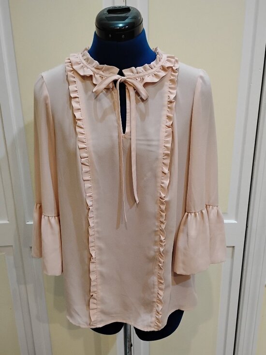 Karl Lagerfeld Tops - Karl Lagerfeld Tie Front Ruffle Blouse